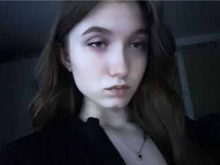 SilverxKitty - Live porn &amp; sex cam - 27472491