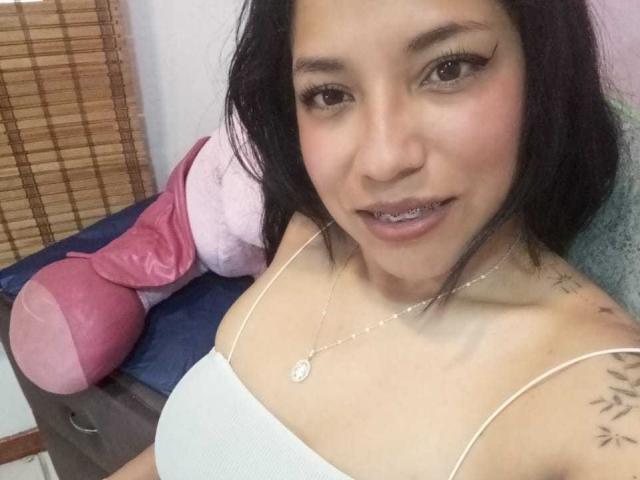 PaulinaColemann - Live sexe cam - 27473429