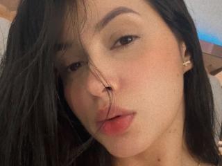 EmilyParkerr - Live porn &amp; sex cam - 27475676