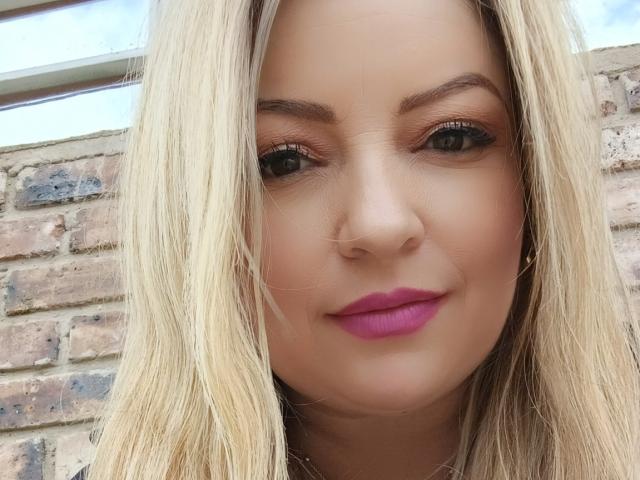 NatalyHami - Live Sex Cam - 27479218