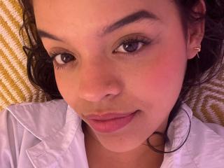 LinaSanttacruz's Model Profile