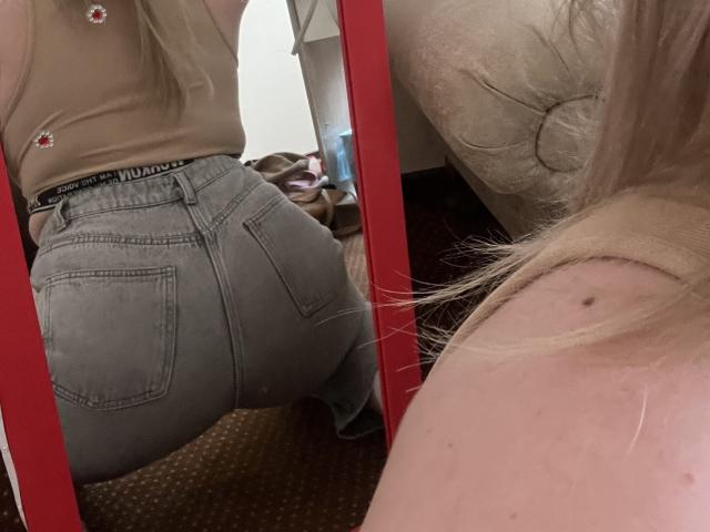 DiLaria - Live porn &amp; sex cam - 27483992