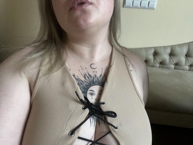 DiLaria - Live sexe cam - 27484020