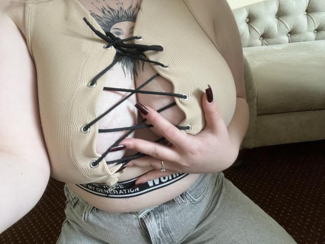 DiLaria - Live porn &amp; sex cam - 27484048