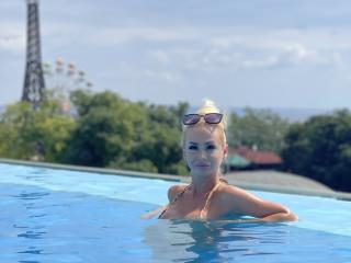 MoniqueBliss - Live porn &amp; sex cam - 27484398