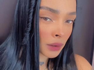EmmaEbony's Model Profile