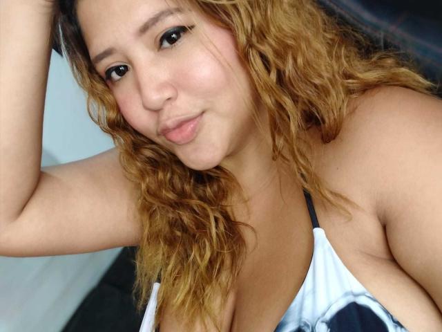 IamAhYours - Live Sex Cam - 27485938