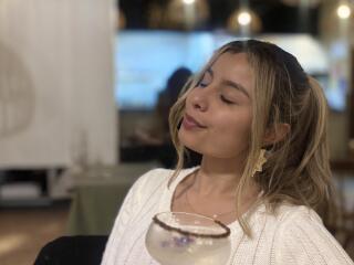 AmaraRicci's Model Profile