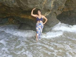 KarlyGreyKiss - Live porn &amp; sex cam - 27492308