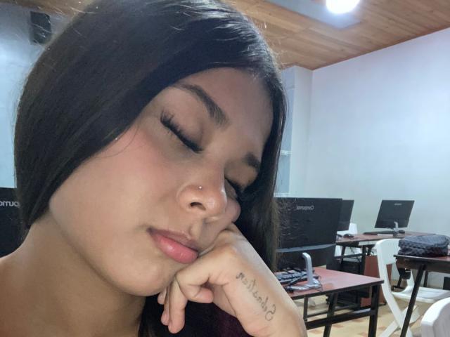 GenesisIsis - Live porn &amp; sex cam - 27492567