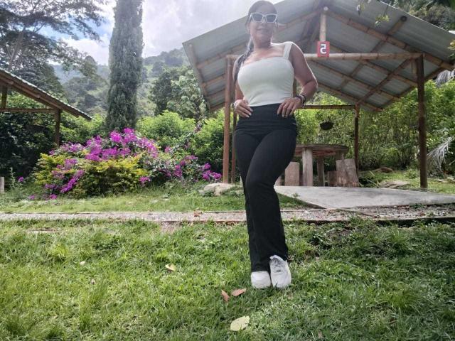 TamaraFoxy - Live porn &amp; sex cam - 27493351