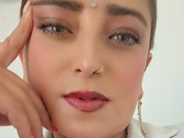 AlessadraJones - Live sex cam - 27493386