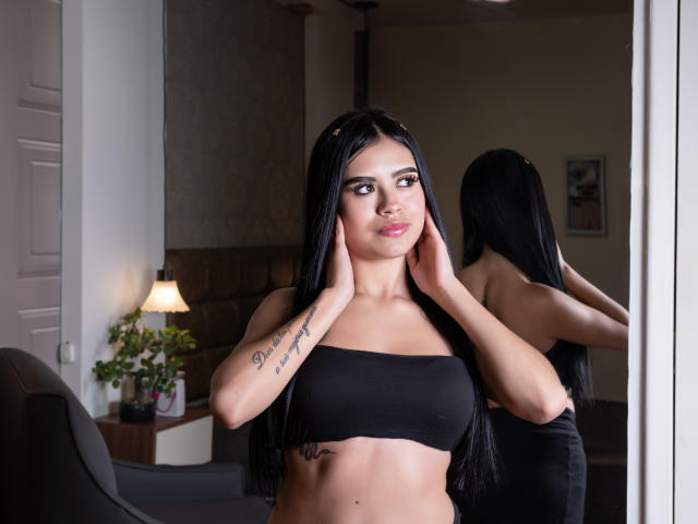 DanielleHarper - Live porn &amp; sex cam - 27493925