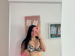IsabellaJames - Live Sex Cam - 27495311