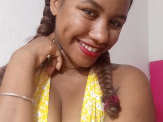 LayahCoquine - Live porn &amp; sex cam - 27495640