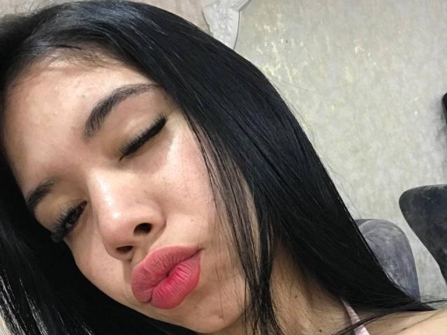 EmaGarces - сексуальная веб-камера в реальном времени - 27496620