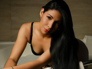 EliseBell's Model Profile