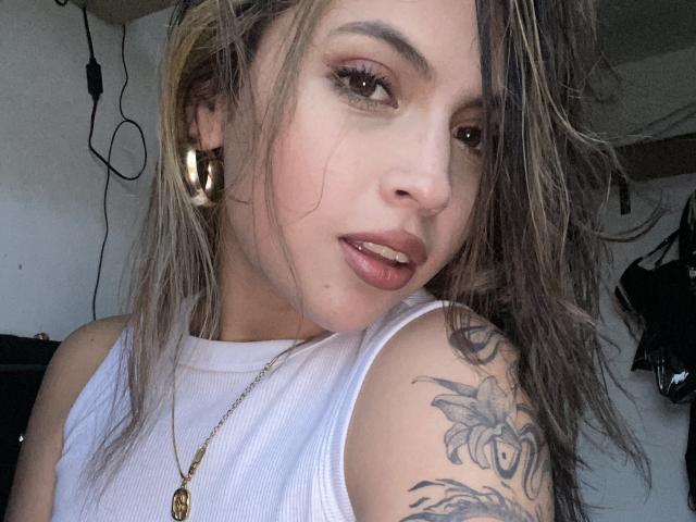 JulietaAckermanx - Live porno og sexkamera - 27501331