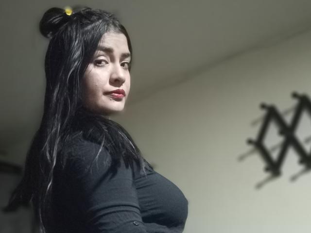 ArianithaXox - Live sexe cam - 27501366