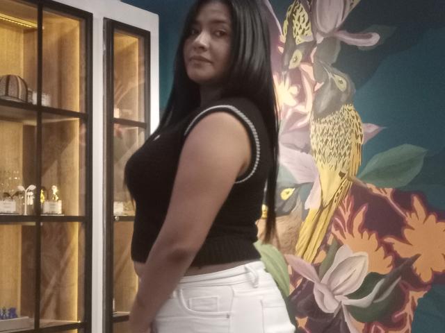 ArianithaXox - Live porn &amp; sex cam - 27501667