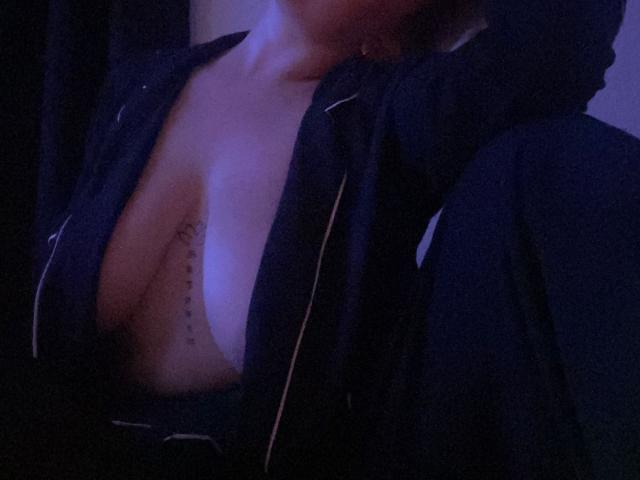 CocoVolkov - Sexe cam en vivo - 27515730