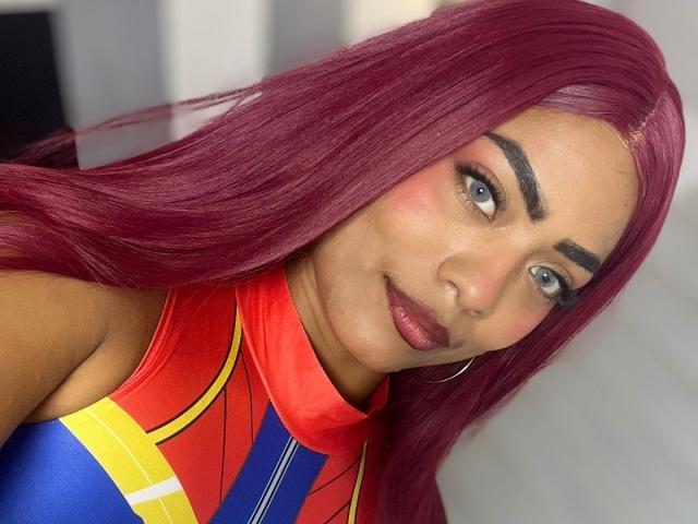 ChloeBrownOne - Élő pornó és szexkamera - 27517403