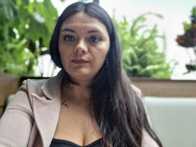 katherinLatin - Élő pornó és szexkamera - 27526209