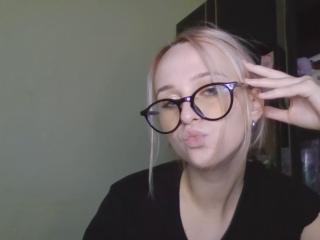 FoxyRox - Live porn &amp; sex cam - 27528743