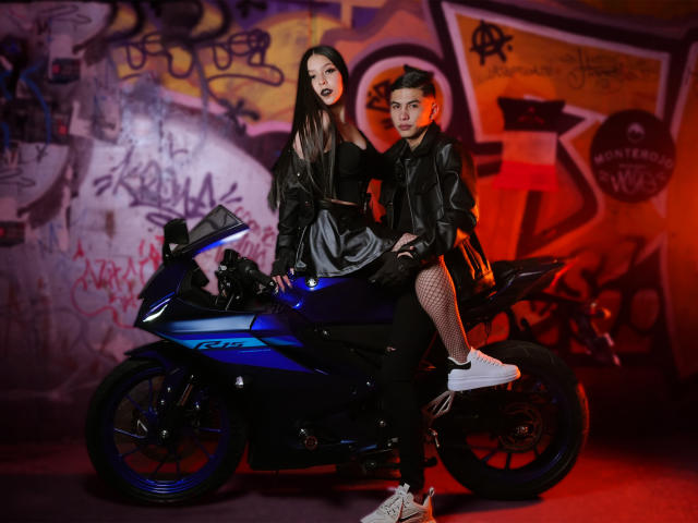 KylieAndJustin - Live sex cam - 27537122
