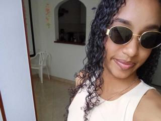 AlonnaGonzales - Sexe cam en vivo - 27538634