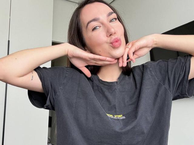 AraiaSheri - Live porn &amp; sex cam - 27542456