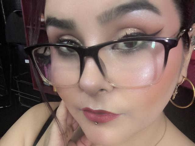 FlaviaSaenz - Live porn &amp; sex cam - 27542764