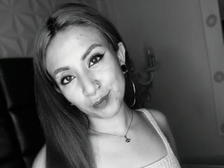 LarissaMiller - Live porn &amp; sex cam - 27547790