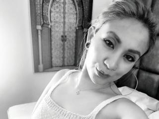 LarissaMiller - Live porn &amp; sex cam - 27547818