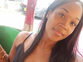 TaniaDoux - Sexe cam en vivo - 27548420