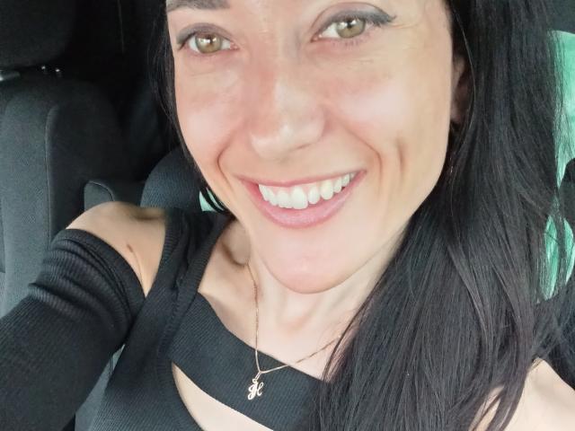 BellaJulls - Live porn &amp; sex cam - 27552347