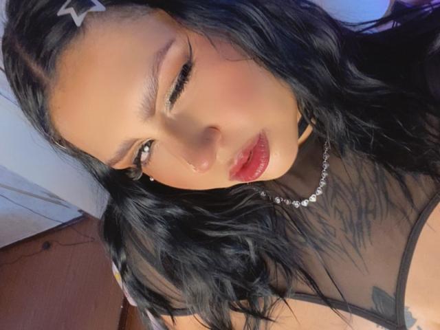 EmmaMyles - Porno na żywo i seks kamera - 27557800