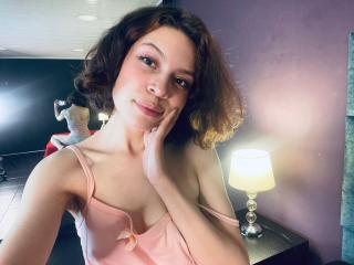 SophieBlake - Live sex cam - 27563561