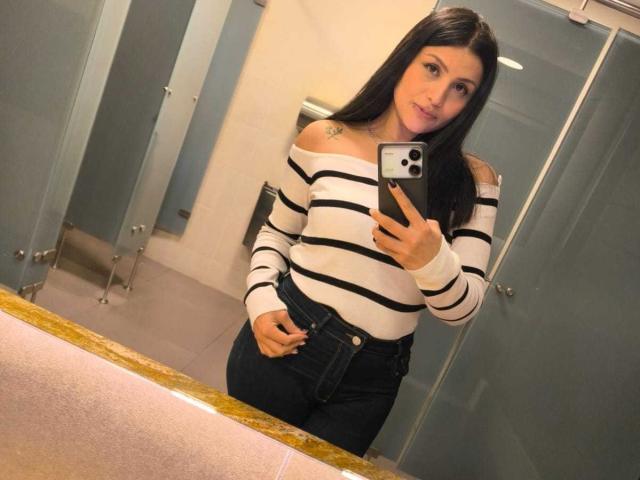 SaraWestt - Live sex cam - 27567642