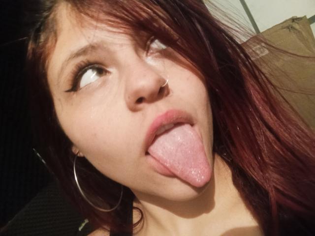 SophieHill - Live porn &amp; sex cam - 27570225