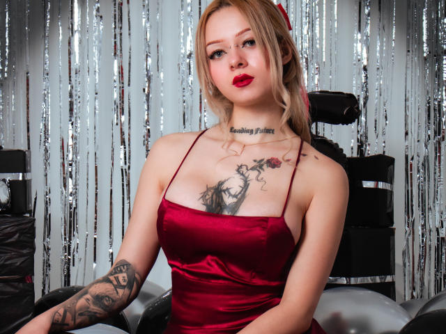 MiaValentine - Live sex cam - 27573179
