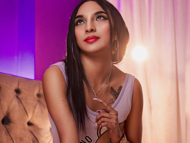 SophiaBella - Live porn &amp; sex cam - 27573249