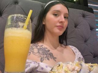 ZoeCortes - Live Sex Cam - 27575888