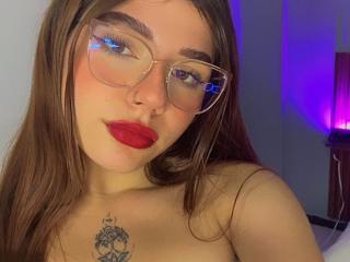 ChloeDavis - Live porn &amp; sex cam - 27576329