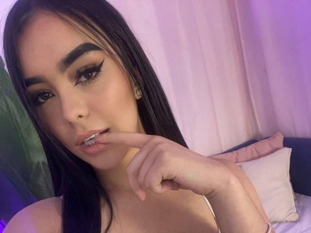 AntonellaWatson - Live sex cam - 27581341