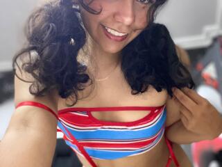 JuliaBennett - Live Sex Cam - 27586192