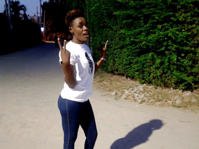 Kibibi-hot - Sexe cam en vivo - 27586633