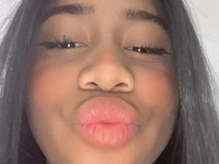 Ver a ficha detalhada de SofiFoxy69