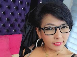DaniaHot69 - Live porn &amp; sex cam - 27588810