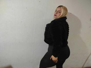 KathaleyaGrayyAss - Live porn &amp; sex cam - 27594025